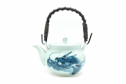 Dragon Kyusu, the 500 ml dobin teapot included in the Dragon Japanese Tea Set