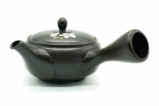 Fuyu Zakura Kyusu seen from the side, a spray of blossom on the lid, EdoMatcha Sydney