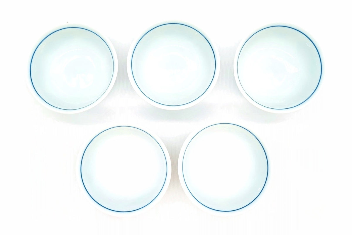 Nunome-Ume Yunomi from above, five white cups with a blue line inside the rim