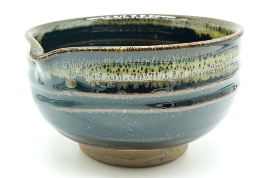 Ginga Katakuchi chawan - handmade Japanese matcha bowl with pouring spout