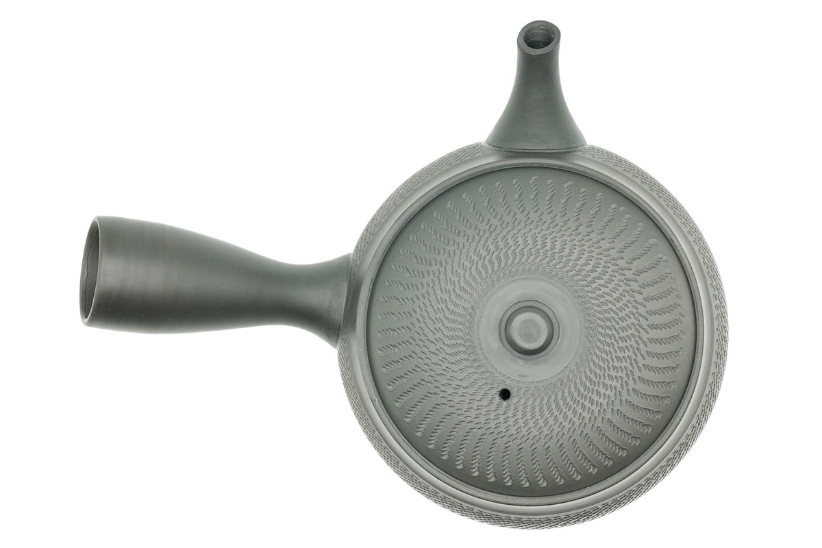 Rikyu Nezumi kyusu seen from above, the lid carved in a spiral of chatter marks