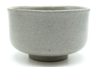 Harugasumi Yunomi, the plain speckled grey side with the bare clay foot