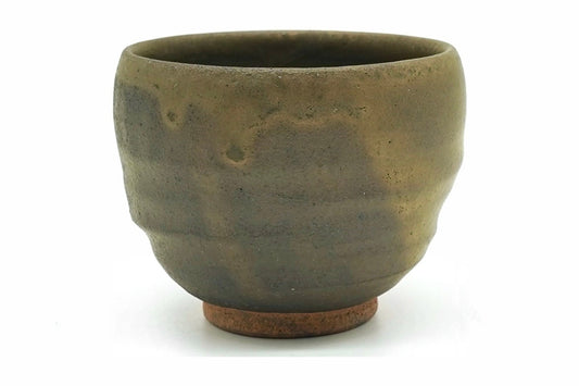 Bronze Yunomi, a Mino ware teacup in a rough bronze-olive glaze with a bare clay foot, front view