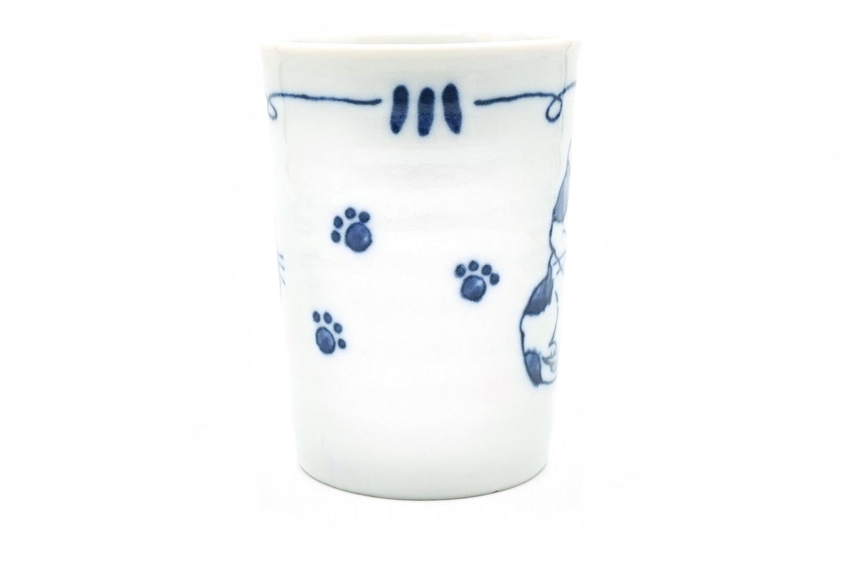 Chilling Neko Yunomi, Japanese Teacup, EdoMatcha