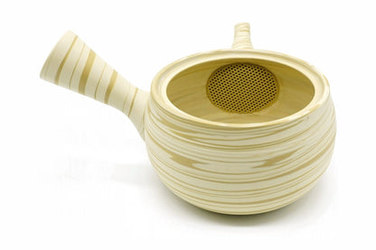 Hakuo Kyusu with the lid off, the ceramic mesh strainer fired into the pot at the spout