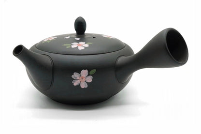 Hanafubuki Kyusu seen from the side, blossoms on the lid and body