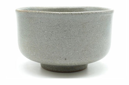 Harugasumi Yunomi, the plain speckled grey side with the bare clay foot