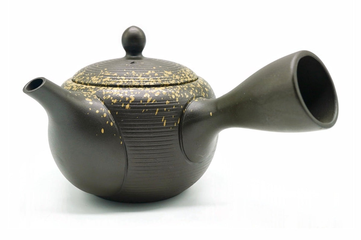 Kanefuki Kyusu, a dark combed Tokoname teapot with gold flecks sprayed over the shoulders, side view