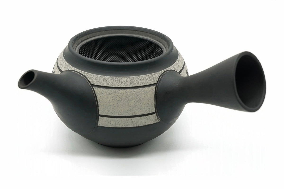 Kibō Kyusu with the lid off, the band of stainless mesh around the inner wall