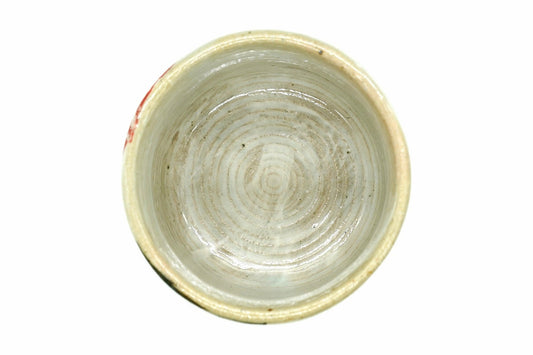 Kōyō Yunomi from above, the pale inside with the rings of the wheel showing