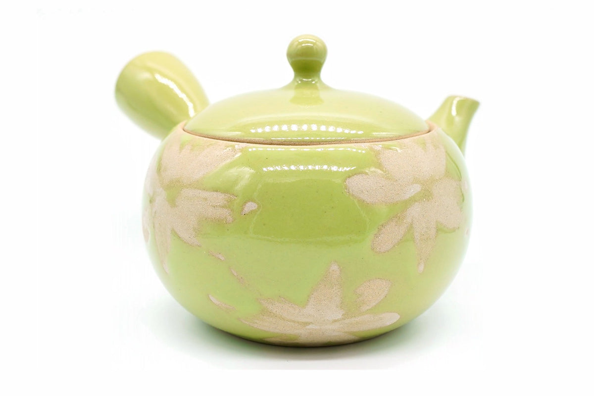 Midori Shunbun Kyusu seen from the front, the stencilled maple leaves, EdoMatcha Sydney