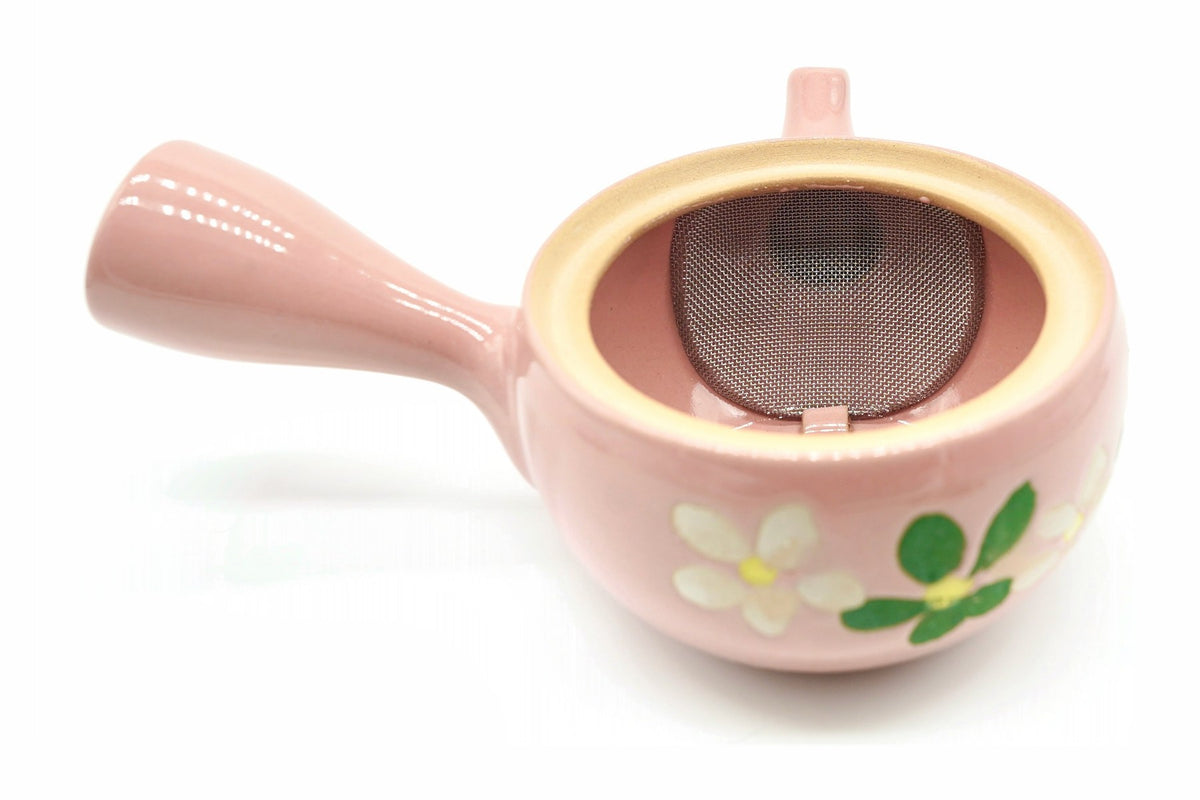 Momoiro Kyusu with the lid off, the curved stainless mesh over the spout opening inside