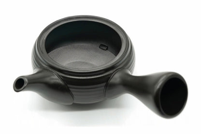 Murasaki Kyusu with the lid off, the fine mesh basket inside